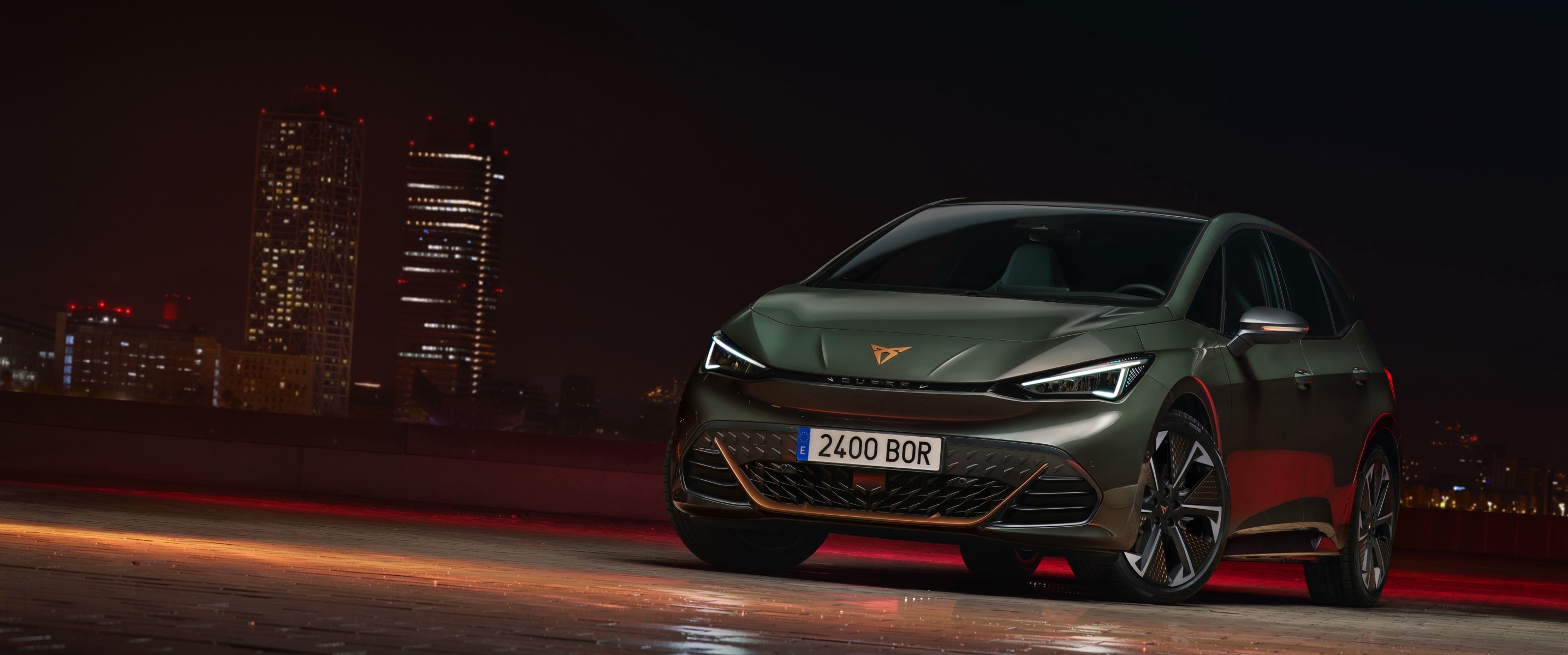 CUPRA Born VZ eléctrico dark forest