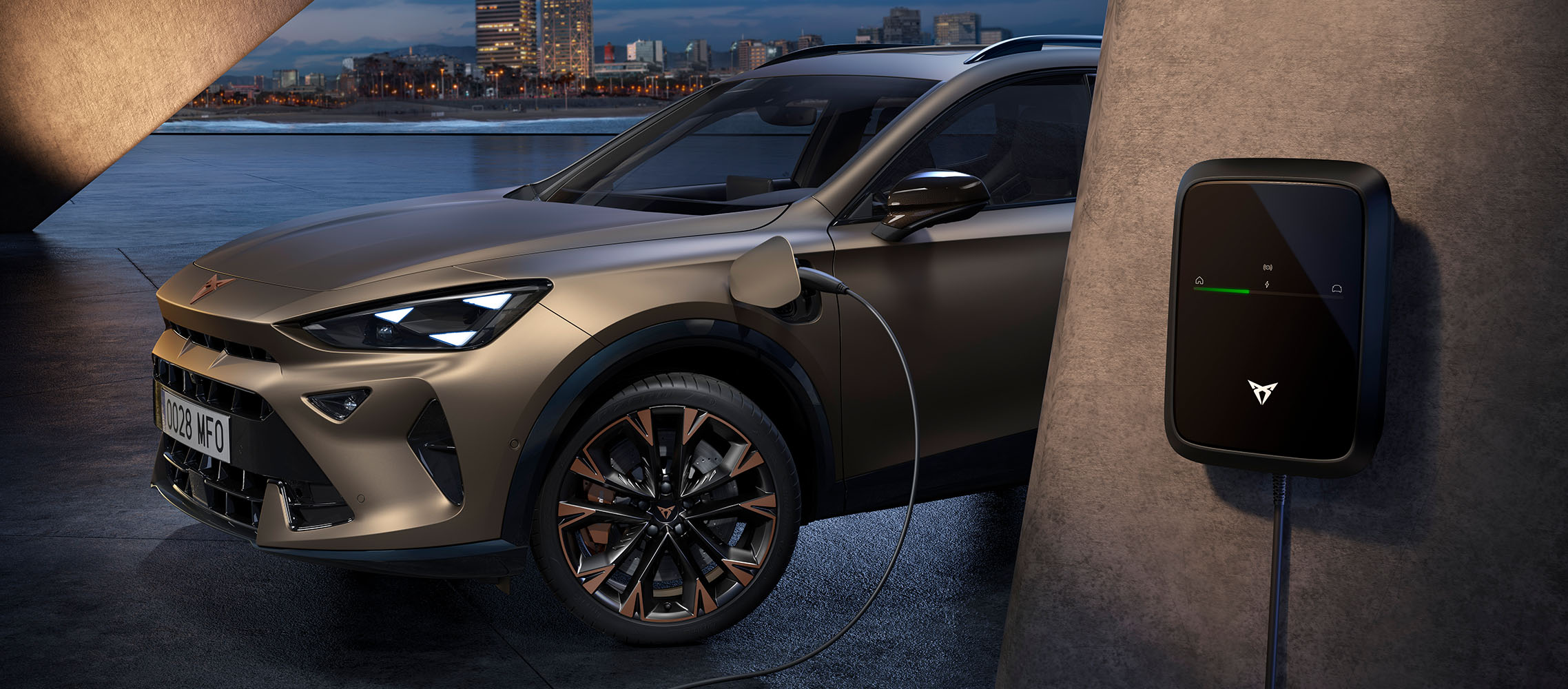 Nuevo CUPRA Formentor e-Hybrid century bronce mate