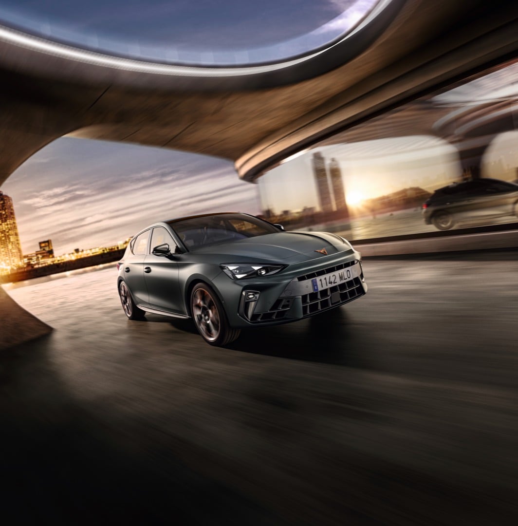 Cupra leon estate car in enceladus grey matt, model year 2025, with 19 inch hailstorm copper wheels. New car offers available.