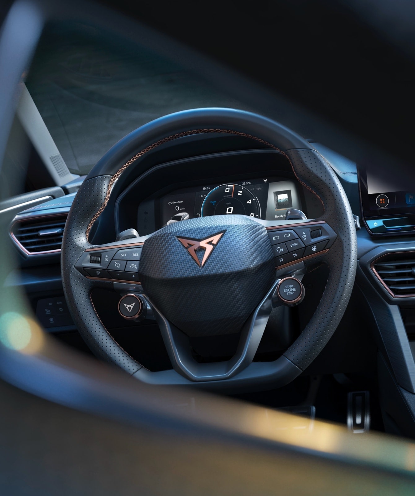 volante de cuero CUPRA León ehybrid con botones satélite