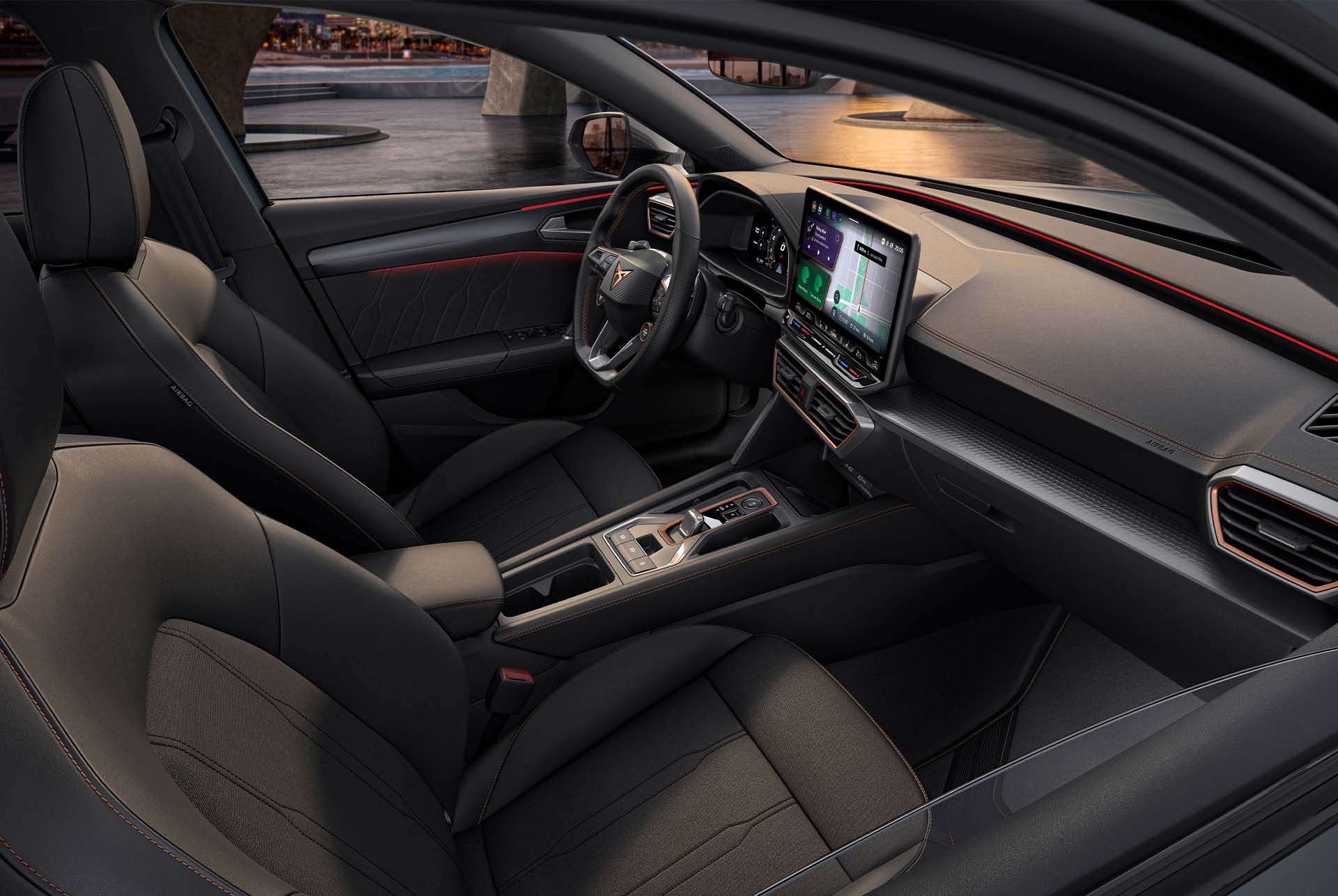 Diseño interior Dynamic del nuevo CUPRA León 2025, asientos bucket deportivos, iluminación ambiental, Infotainment