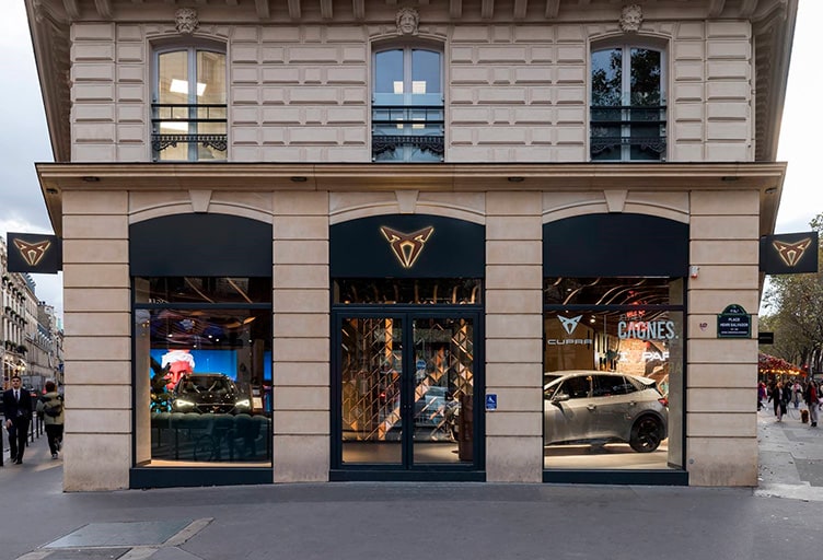 cupra-city-garage-showroom-paris.jpg