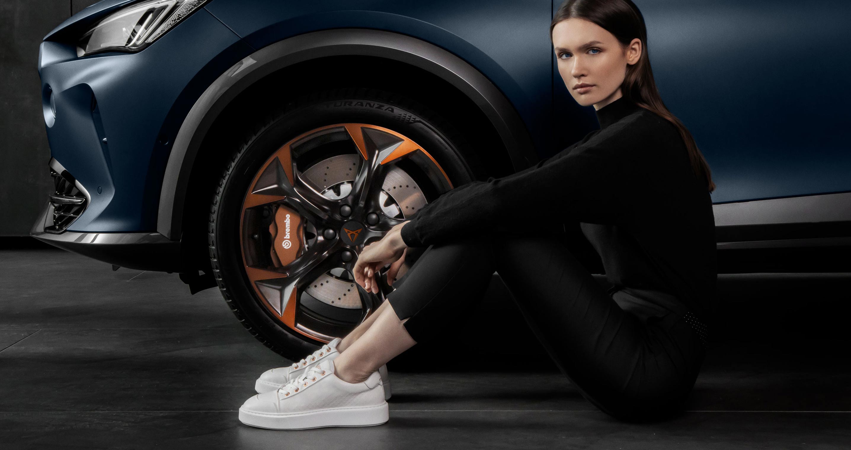 model wearing mikakus x cupra shoe in blue