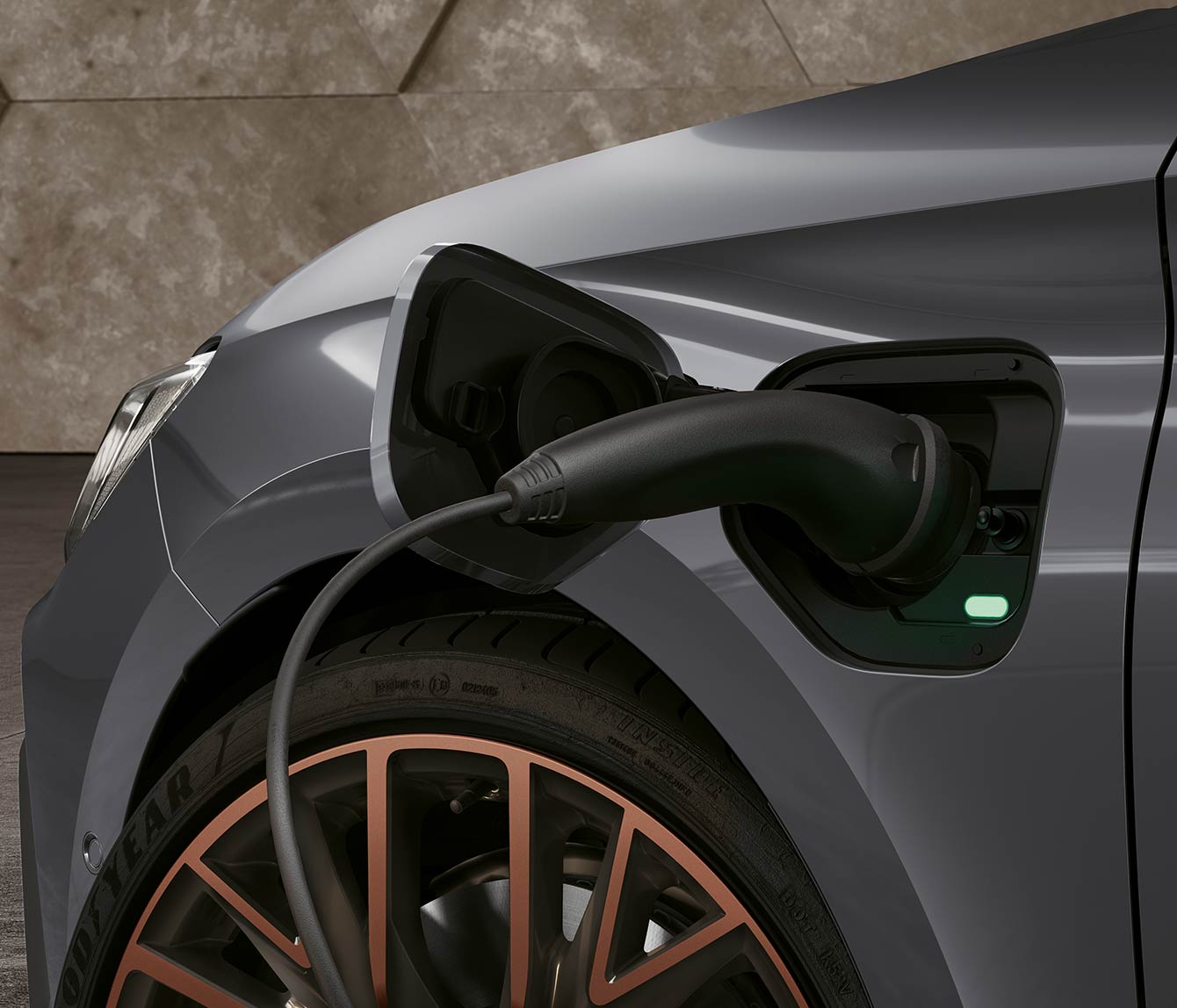 Man%20charging%20electric%20car%20with%20the%20CUPRA%20CHARGER
